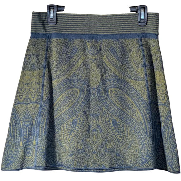 Title Nine Blue and Green A-Line Skirt Medium Mini Paisley Business Athletic - Picture 1 of 4